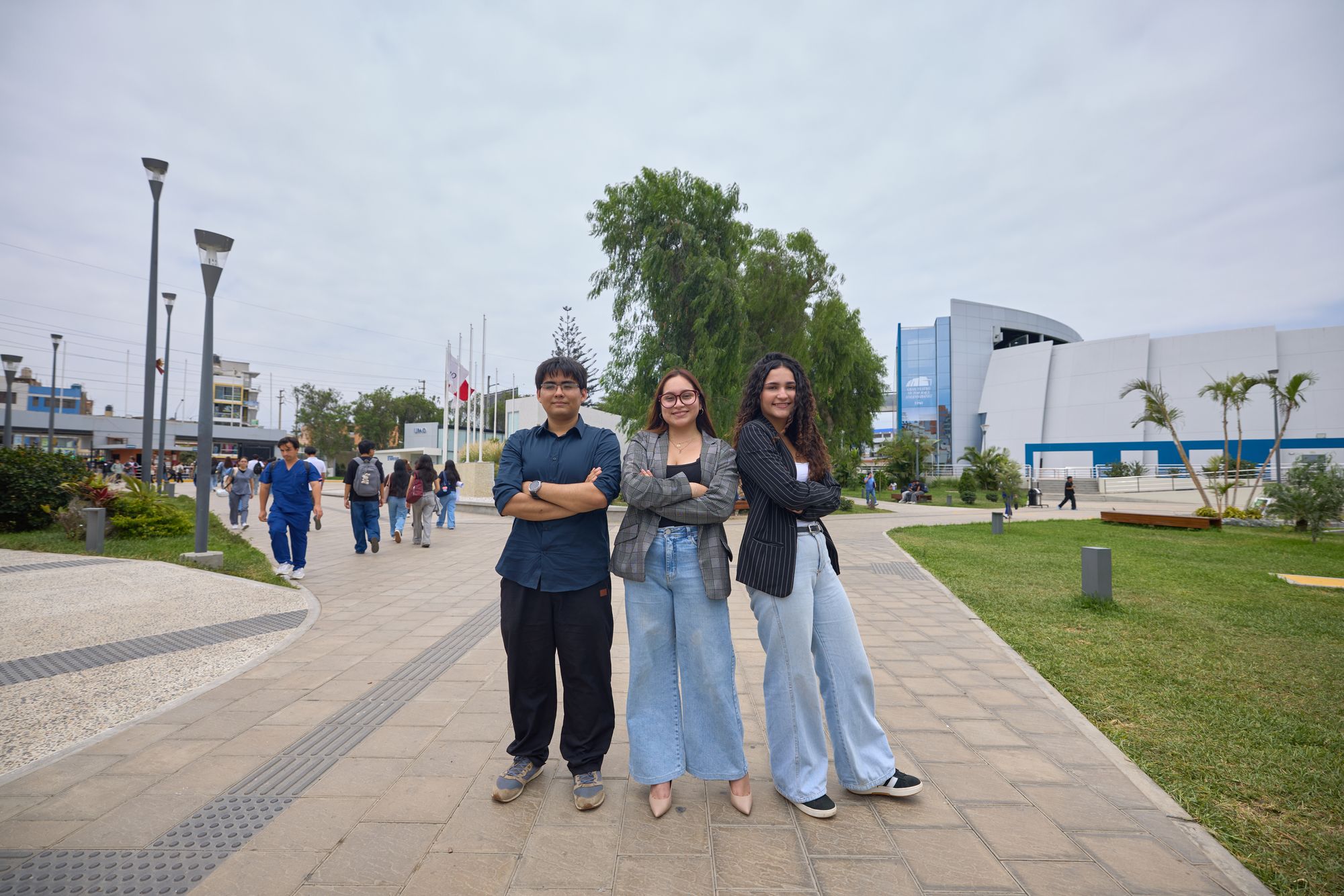 Estudiantes de Economía en el campus de UPAO